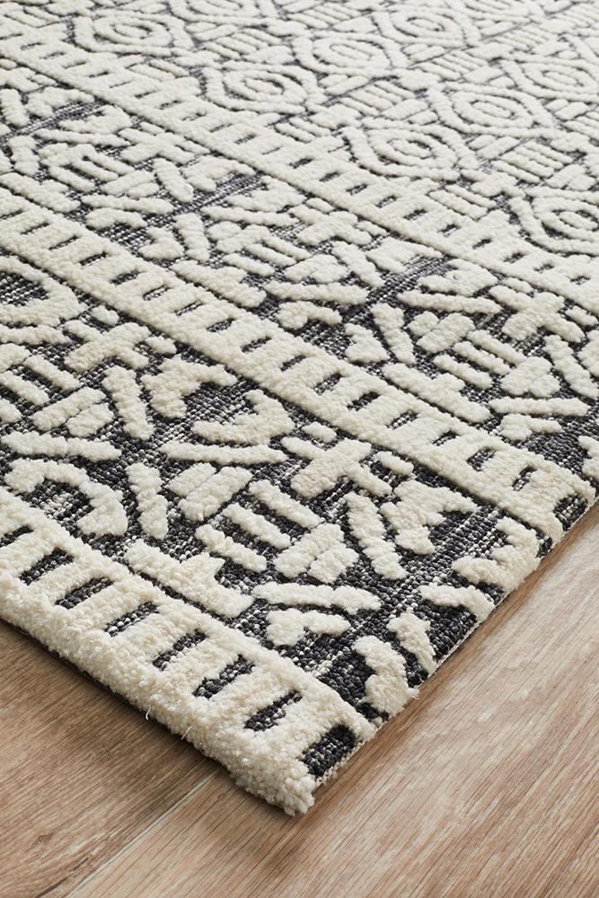 Rustic Casual Tribal Design Adonis Rug - Ivory/Black