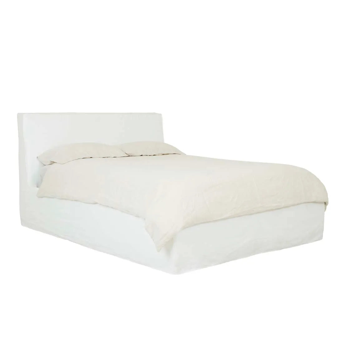 GlobeWest | Vittoria Slope Bed | Milk