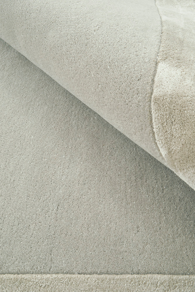 Jewel Curve Silver Runner Rug