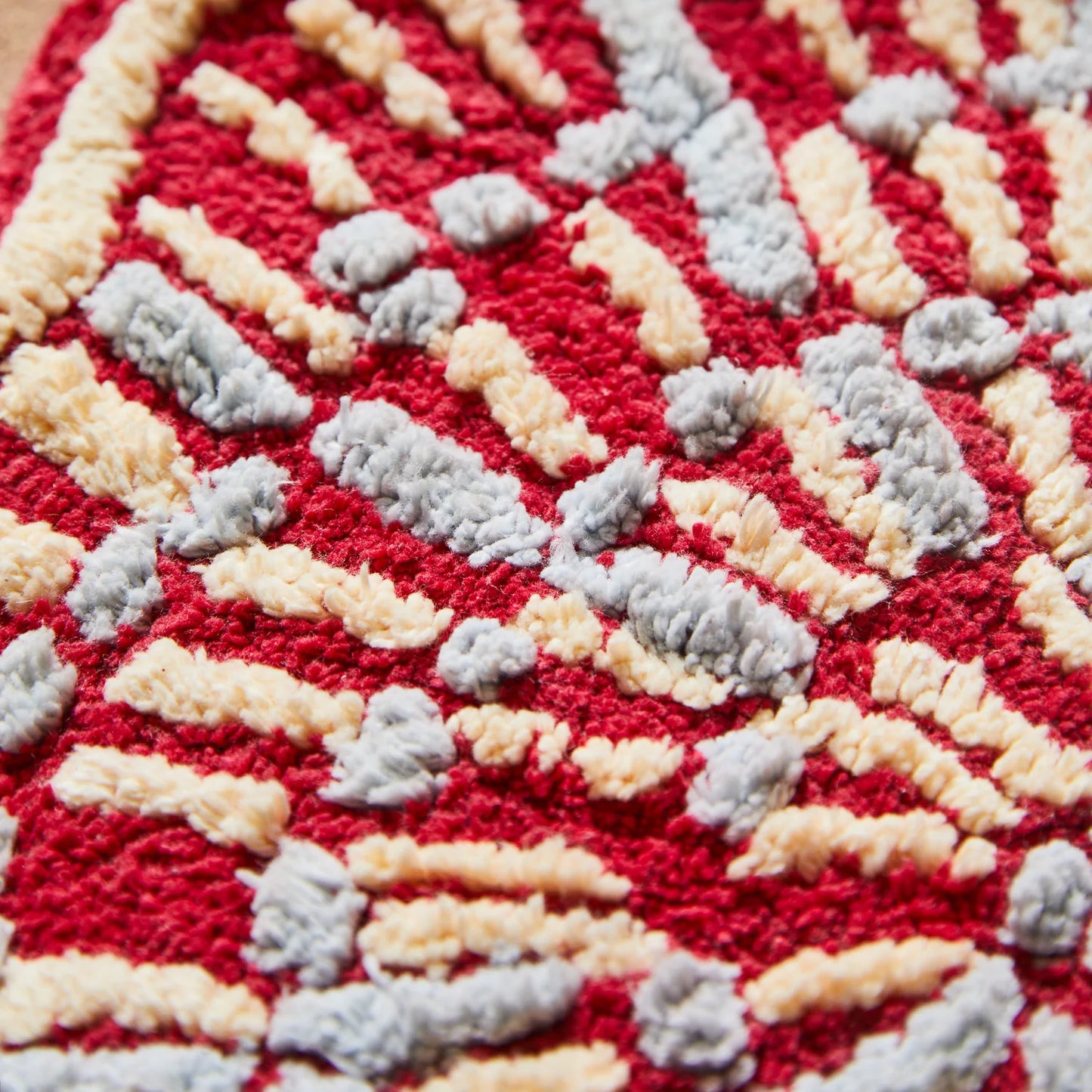 Claudelle Bath Mat | Crimson